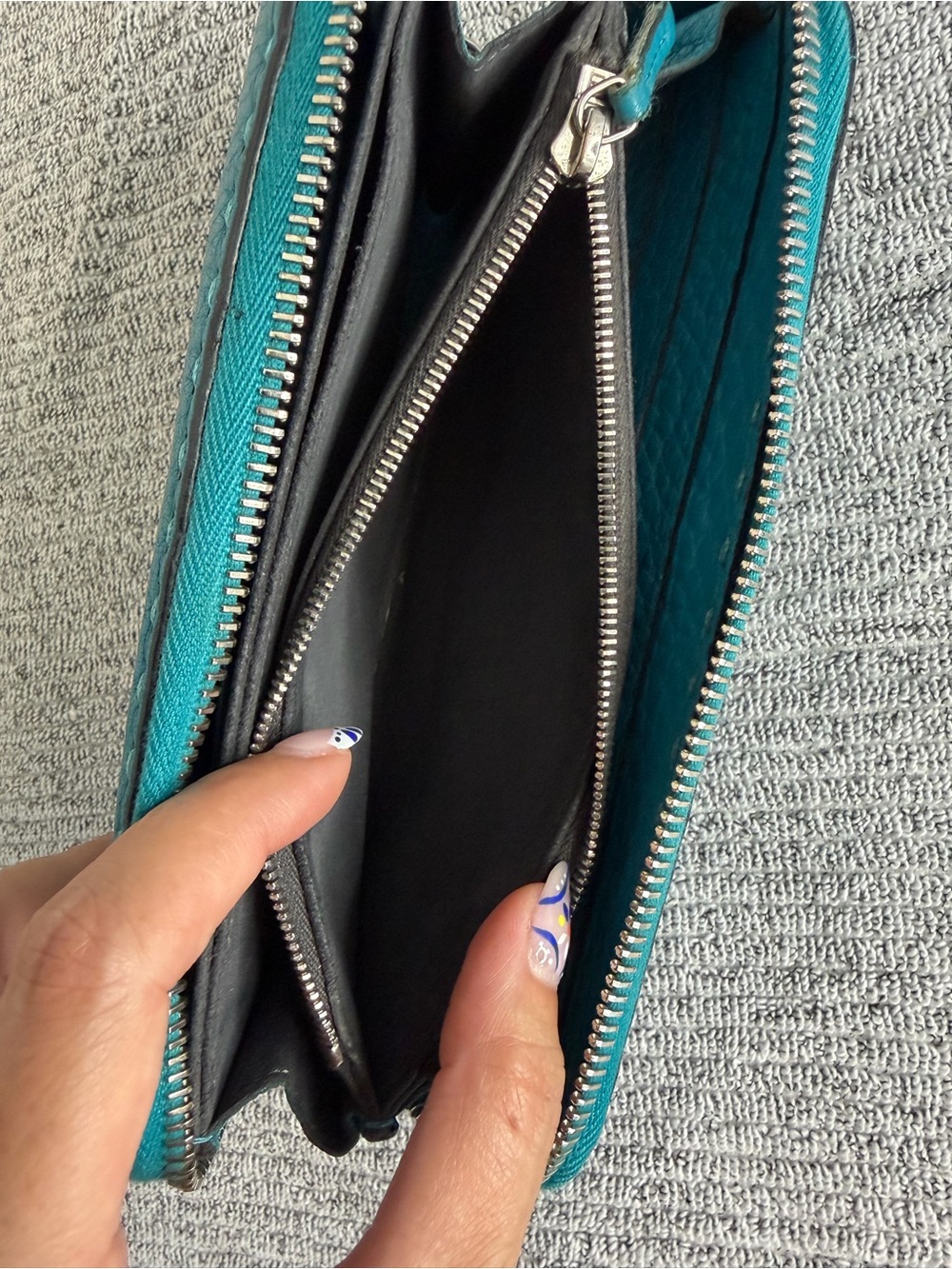 Fendi Selleria Roman Leather Large Zip around wallet. Teal/Peacock Blue - Picture 13 of 15
